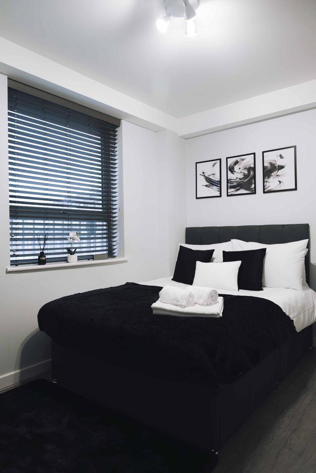 Stylish 2-bed In Stratford *