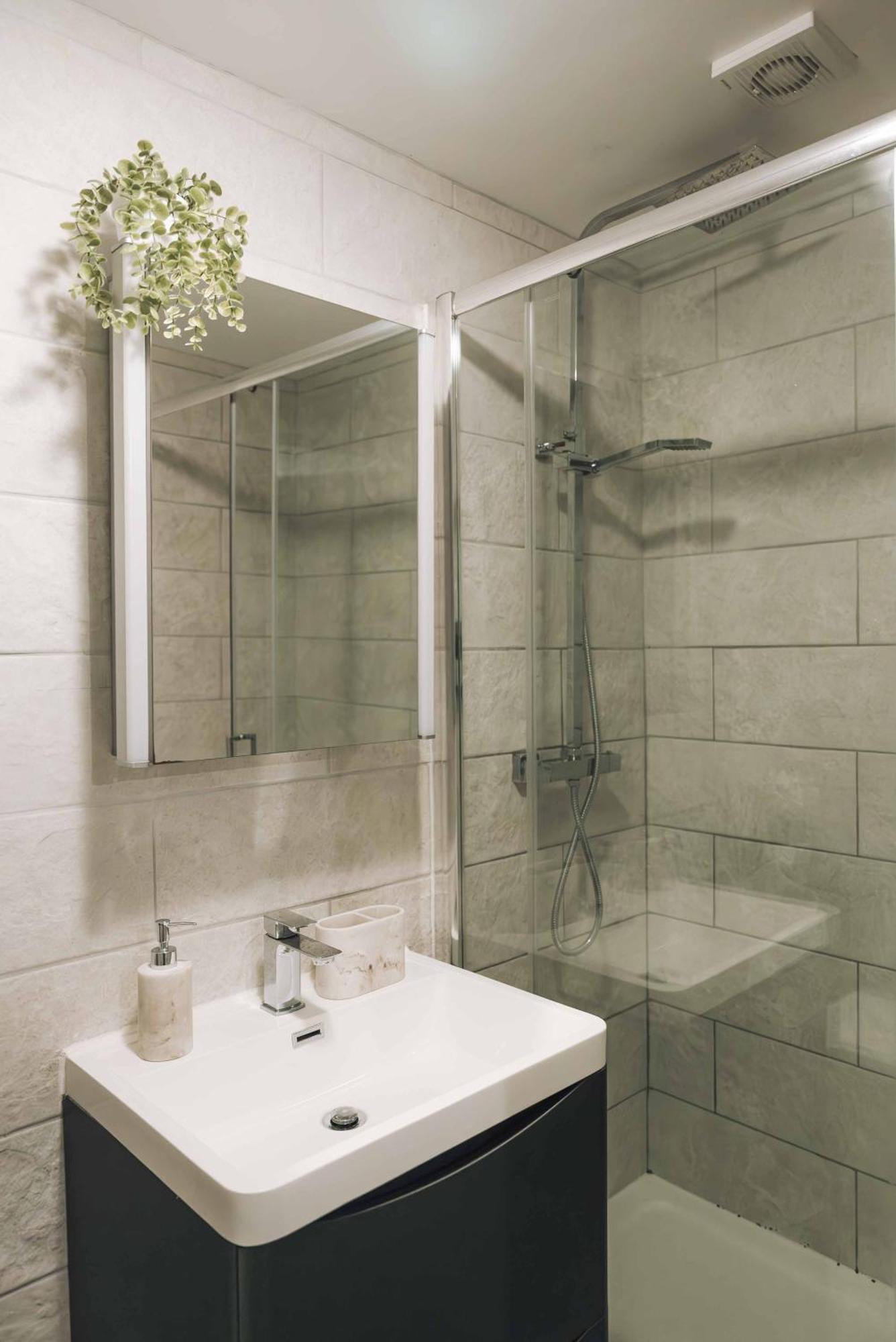 Stylish 2-bed In Stratford