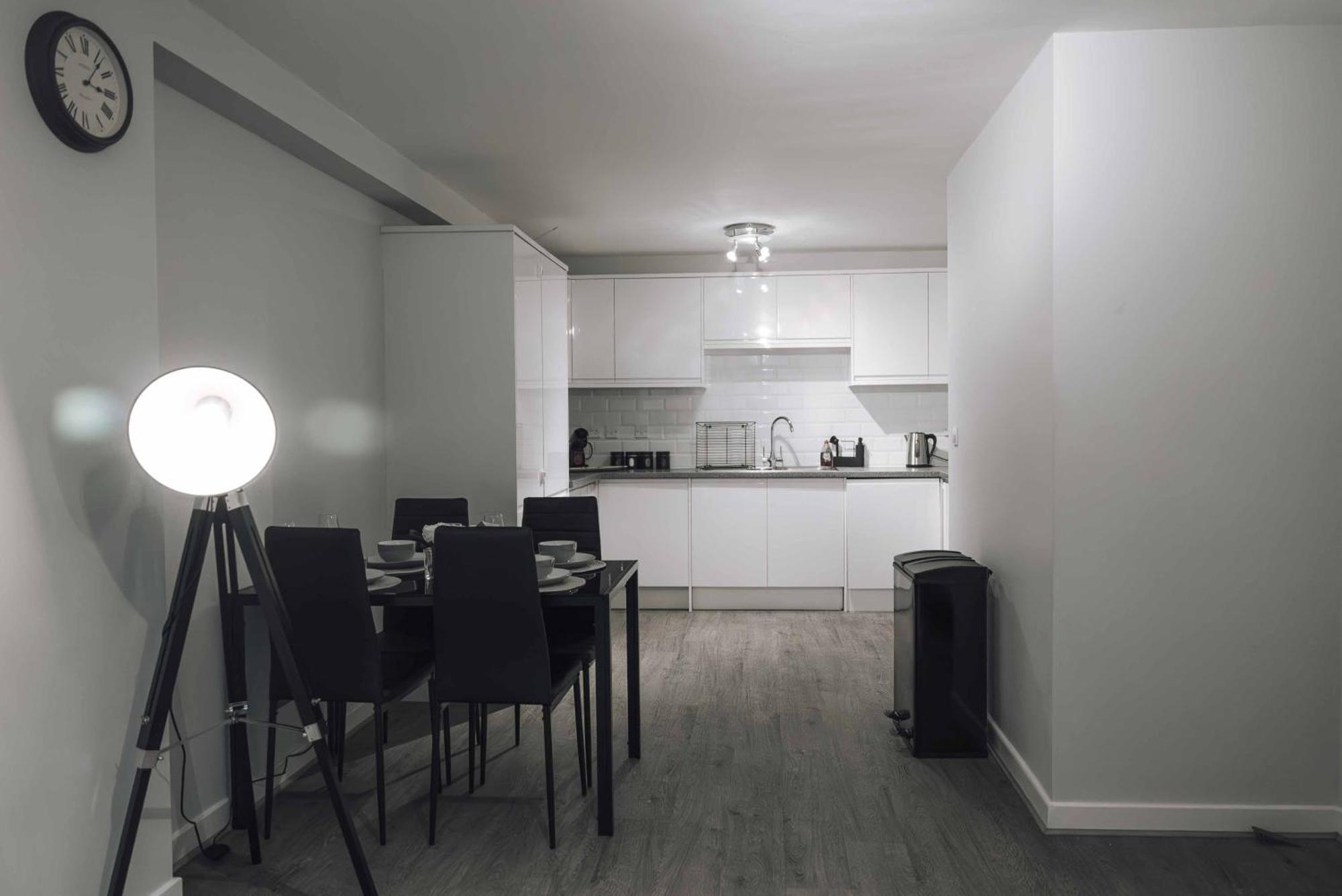 Stylish 2-bed In Stratford Apartment London